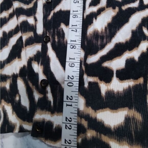 Ann Taylor animal print button sweater M - Picture 6 of 8